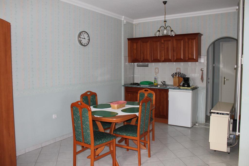 Orwa Apartmanok - Fenyofa Koez Залакарос Екстериор снимка