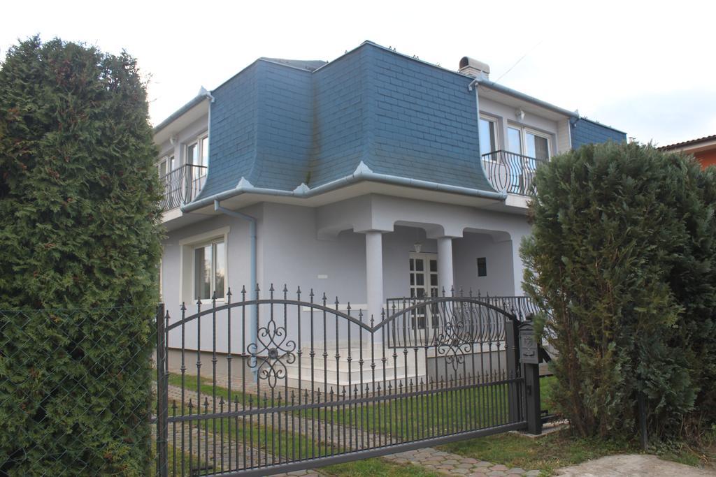 Orwa Apartmanok - Fenyofa Koez Залакарос Екстериор снимка