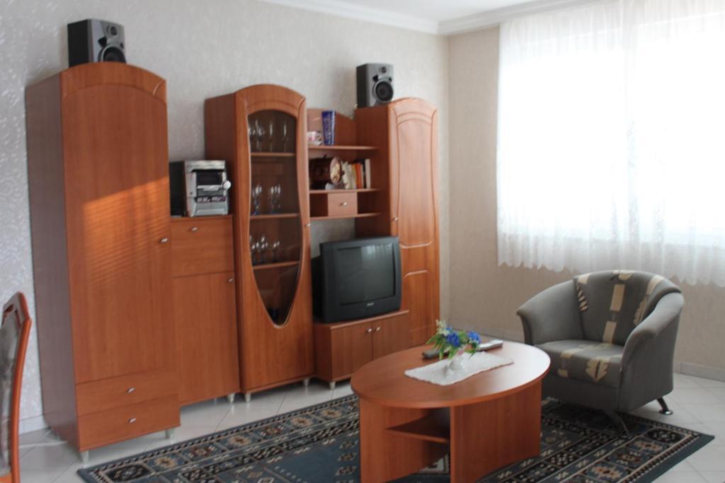 Orwa Apartmanok - Fenyofa Koez Залакарос Стая снимка